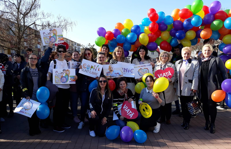 „Zilele Asistenţei Sociale” sunt celebrate de studenţii Universităţii „Eftimie Murgu” din Reşiţa 1 2019.03.23 2.JPG