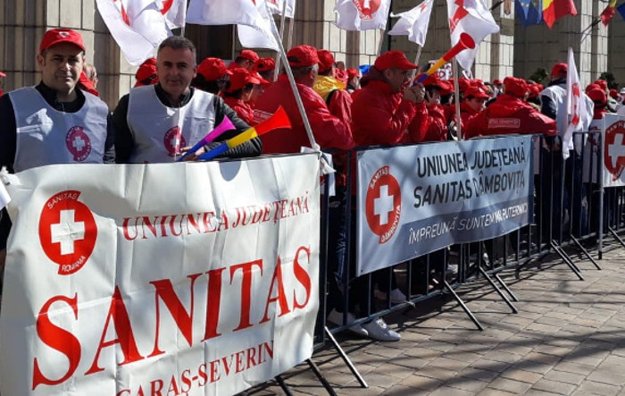 Sindicaliştii Sanitas din Caraş-Severin pichetează Ministerul Finanţelor 1 53196692 430043147820781 6371434252466126848 n 0