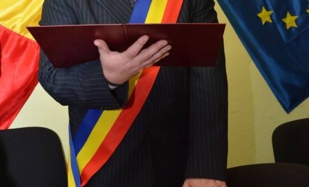 Primarul comunei Brebu are din nou necazuri cu legea. De data aceasta, cu A.N.I.