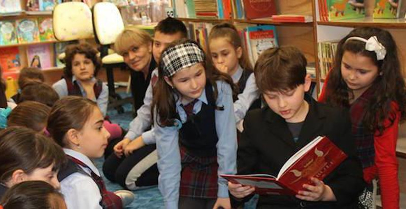 Tinerii francofoni au liber la imaginaţie. Biblioteca Judeţeană aşteaptă lucrările lor dedicate „Săptămânii franceze 2019” 1 sectia copii