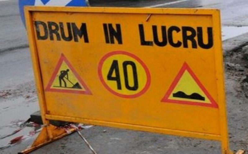 Circulație îngreunată pe mai multe tronsoane de drum din Reșița 1 lucrari drumuri