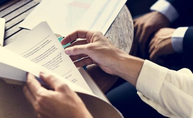 Cărășenii mai au doar o zi pentru depunerea cererii pentru emiterea titlurilor de proprietate 1 tranzactie e1537947200877