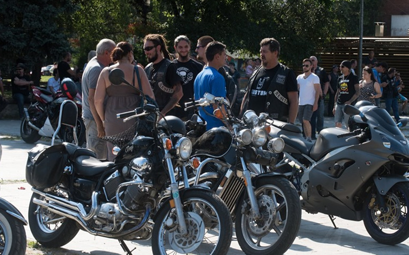 Motocicliştii de la MC Trust Reşiţa se pregătesc pentru trei zile de petrecere la Râul Alb 1 66336864 2516631085070092 5975978690624880640 n