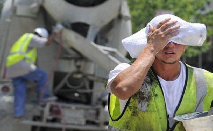 Amenzi usturătoare pentru nerespectarea protecţiei muncitorilor pe timp de caniculă 1 CALDURA
