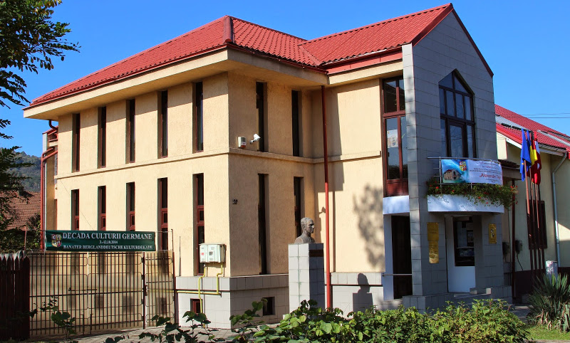 Etnia germană din Reșița, la ceas de bilanț pe anul 2022 1 00 ALEXANDER TIETZ BIBLIOTHEK 01