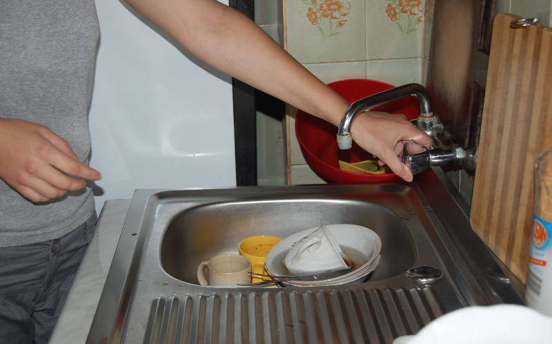 Reşiţenii de pe două străzi au rămas fără apă la robinete 1 FARA APA1