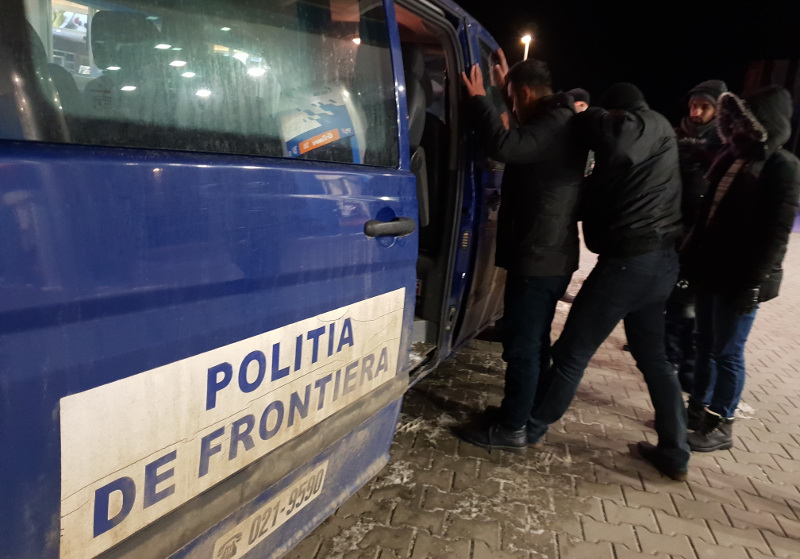 Trei kosovari au încercat vigilenţa poliţiştilor de frontieră din sectorul Oraviţa 1 MIGRANTI NOAPTEA