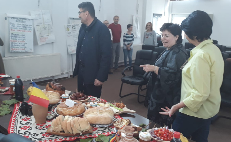Produsele agricole din Caraş-Severin, promovate cu ocazia Zilei Naţionale a Produselor Agroalimentare Româneşti 1 IMG 20191009 WA0003