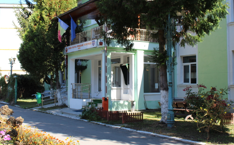 Numărul de paturi de la Azilul de bătrâni din Reșița a fost redus