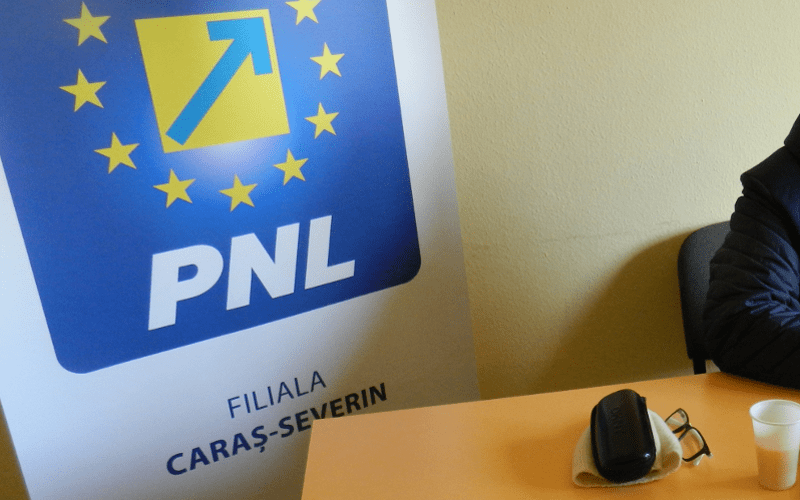 Ajunși pe cai mari, liberalii reacționează la orice comentariu venit dinspre PSD