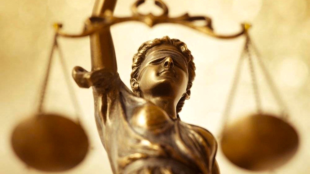Fostul șef de Serviciu în cadrul Direcției Generale de Asistență Socială și Protecția Copilului Timiș a fost trimis în judecată 1 justitie cu ochii legati