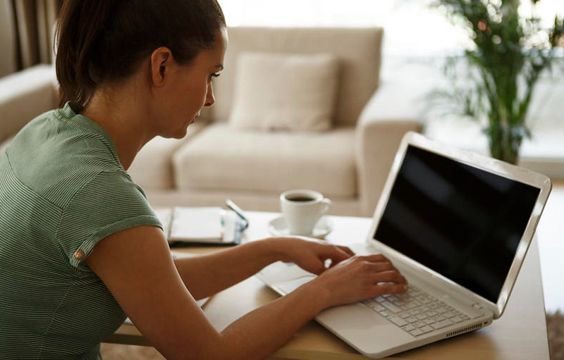 Cursurile Universităţii „Eftimie Murgu” Reşiţa se mută în mediul online
