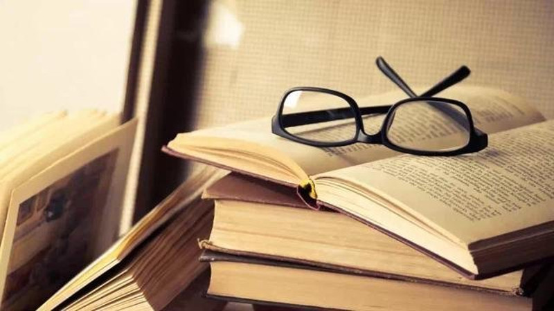 „Oraşul cu poeţi” serbează totuşi Ziua Internaţională a Poeziei