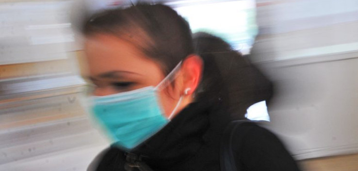 La nivelul judeţului Caraş-Severin, 67 de persoane au ieşit din izolare 1 masca-coronavirus