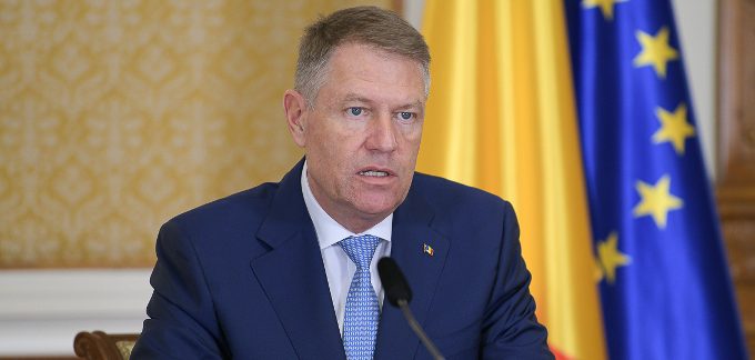 Inconştienţa românilor duce la noi restricţii ce vor intra în vigoare de mâine