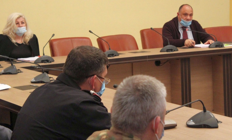 Autorităţile judeţene mulţumesc cărăşenilor pentru comportamentul avut în perioada pandemiei 1 colegiu prefectural 2