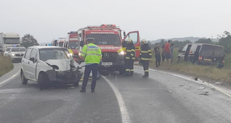 O femeie şi-a pierdut viaţa în urma unui grav accident de circulaţie produs în afara localității Sadova Veche 1 IMG 20200815 WA00041