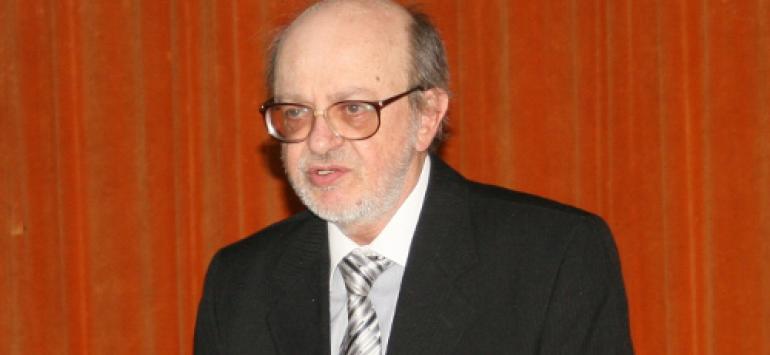 Mircea Cavadia este omagiat In Memoriam la biblioteca „Alexander Tietz“ din Reşiţa 1 cavadia 012