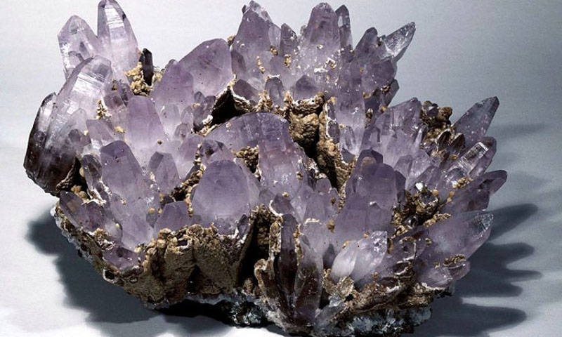 Colecția de minerale a Muzeului Banatului Montan, la dispoziţia reşiţenilor 1 flori de mina