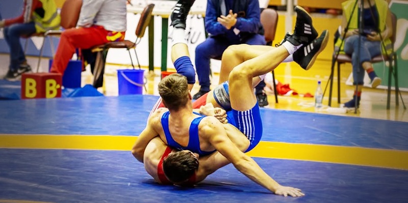 Reşiţa redevine capitala luptelor româneşti! În weekend va avea loc aici Campionatul Naţional al seniorilor 1 lupte 4