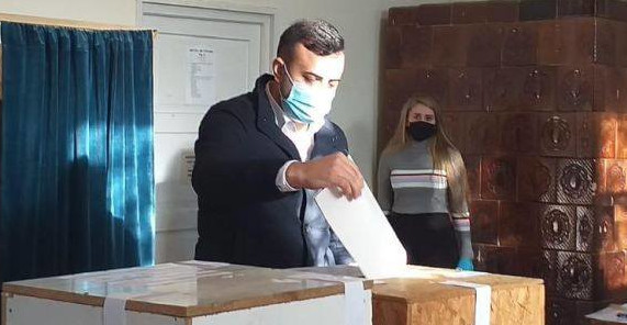 Dumitru Rujan a votat pentru dezvoltarea judeţului Caraş-Severin 1 Rujan la vot