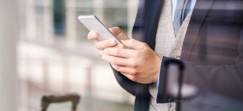 Locuitorii din Moldova Nouă vor avea acces gratuit la internet în 17 zone din oraș 1 mobil