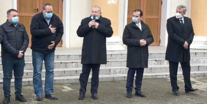 Primarul Dumitru Ursu susţine candidatura lui Ion Chisăliţă la Primăria Moldova Nouă