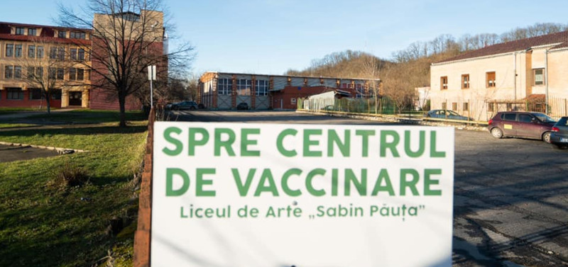 Centrul de vaccinare de la Liceul de Arte, avizat de Institutul Naţional de Sănătate Publică