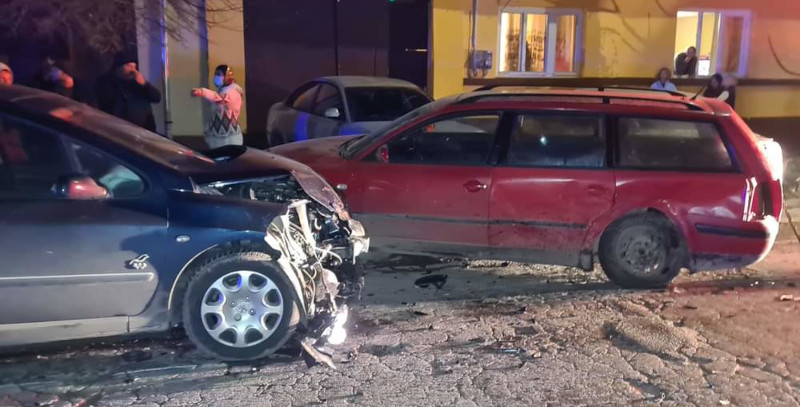 Accident pe DN 57, cu patru maşini implicate