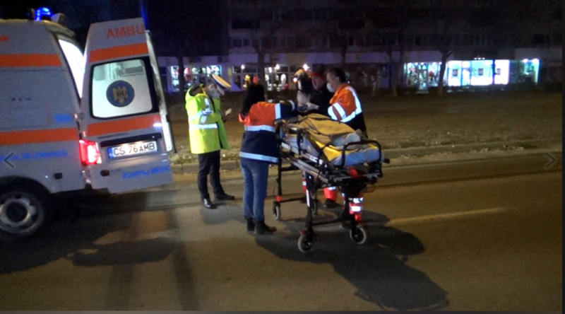 Accident de circulaţie pe Bd. Republicii din Reşiţa, în apropiere de blocul 7