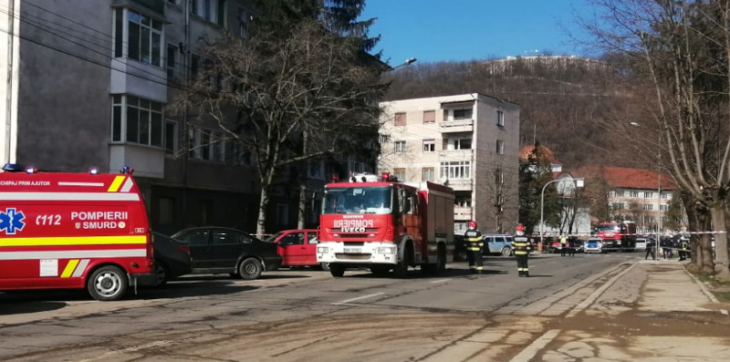 Valiză suspectă pe strada Al. I. Cuza din Reşiţa! (UPDATE)