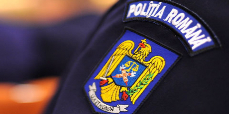 Un elev de la Școala Generală nr. 12 din Reșița a pulverizat spray lacrimogen pe holul instituției de învățământ 1 politia