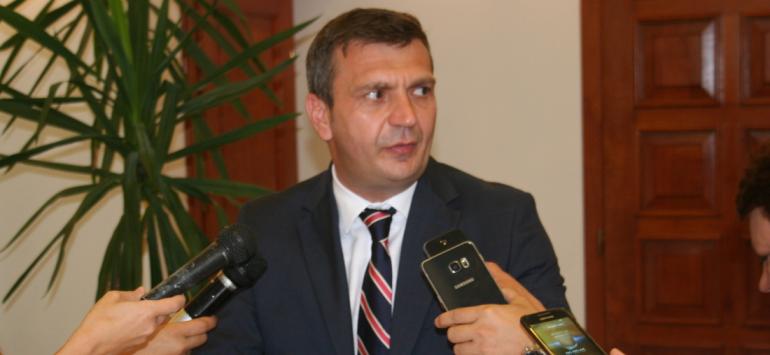 Silviu Hurduzeu e de părere că „unde-i lege, e și tocmeală!” 1 Silviu Hurduzeu