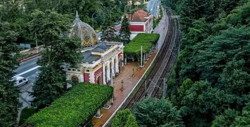 Gara din Băile Herculane are toate șansele să fie restaurată