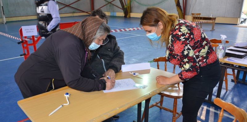 Din martie, centrele de vaccinare anti-COVID din Caraș-Severin care nu au solicitări vor fi închise 1 maraton-vaccinare