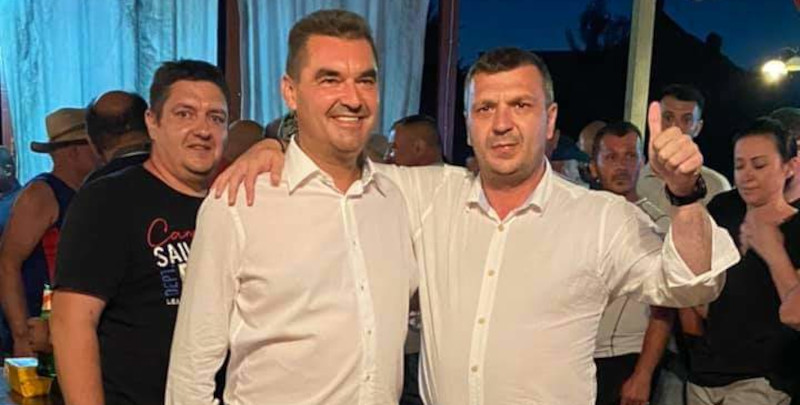 Silviu Hurduzeu îl felicită pe Mirel Pascu pentru câștigarea alegerilor 1 Hurduzeu si Pascu