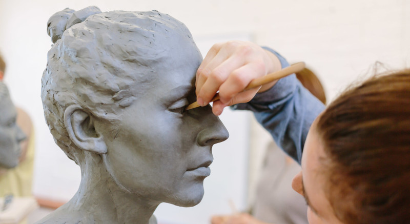 Hala Minda din Reșița va găzdui în septembrie o tabără de sculptură cu tema „Reșița 250“ 1 sculptura