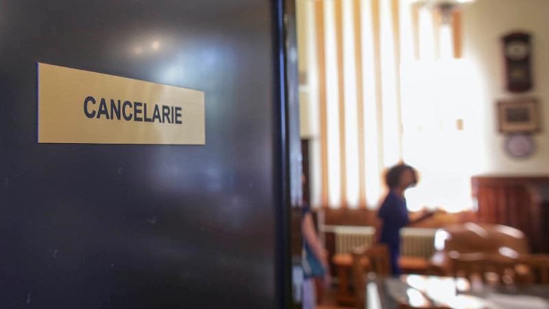 În Caraș-Severin se scot la concurs posturile vacante de director şi de director adjunct în învăţământul preuniversitar 1 cancelarie