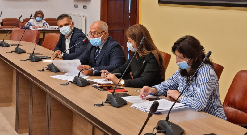Întâlnire de lucru între primarii cărășeni și reprezentanții Consiliului Județean