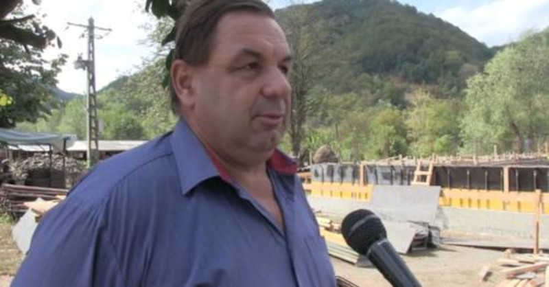 Primarul din Șopotu Nou a fost trimis în judecată pentru luare de mită în formă continuată