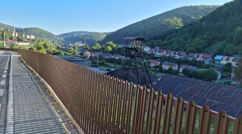 La Anina continuă lucrările de reabilitare a zonelor principale