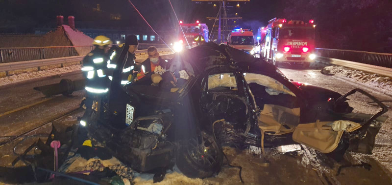 Grav accident pe podul din Stavila, lângă Detașamentul de Pompieri Reșița