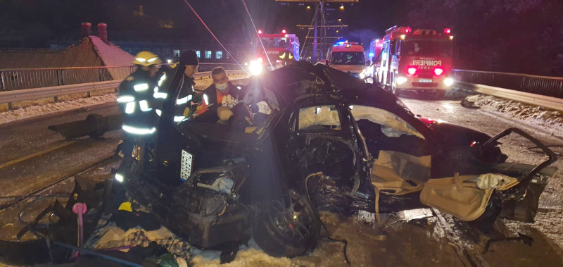 Grav accident pe podul din Stavila, lângă Detașamentul de Pompieri Reșița 1 accident stavila2022