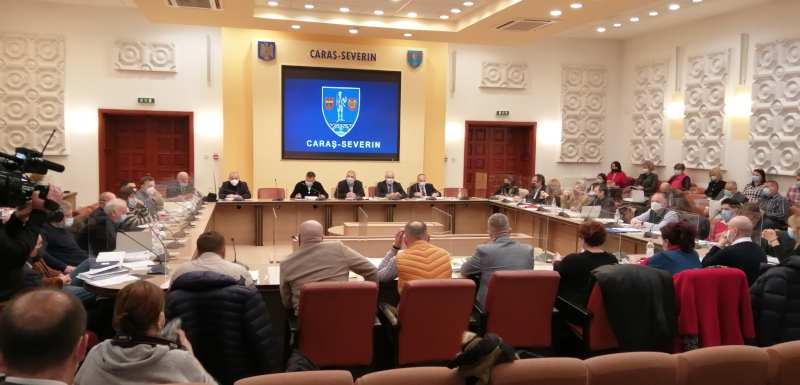 Consilierii județeni au dat undă verde Ghidului estetic și de construire pentru stațiunile montane din județul Caraş-Severin 1 consilieri judeeni
