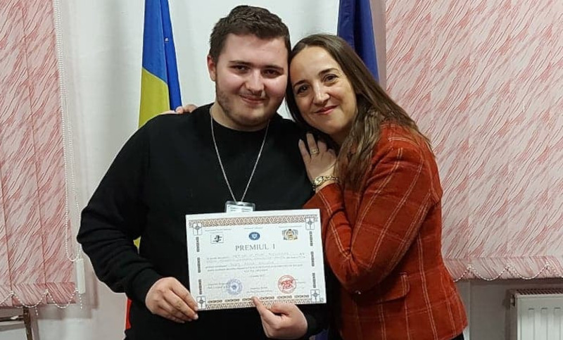 Elevii care s-au remarcat la etapele județene ale olimpiadelor școlare vor fi premiați de Inspectoeratul Școlar Județean Caraș-Severin 1 copii