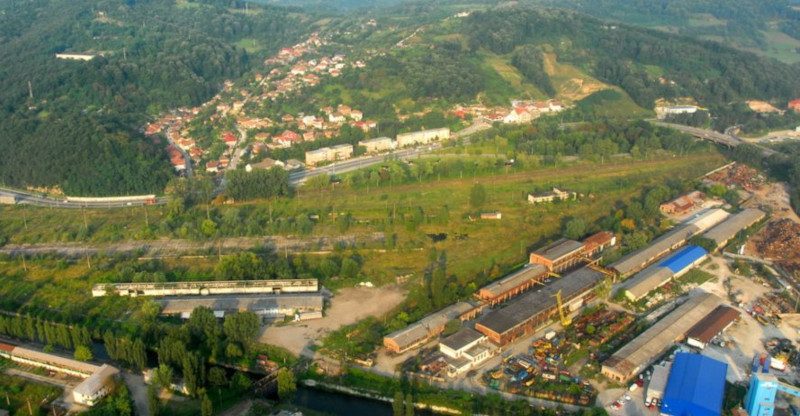 Primăria Reșița pune în vânzare terenuri și spații comerciale 1 resita imagine elicopter e1648803974692