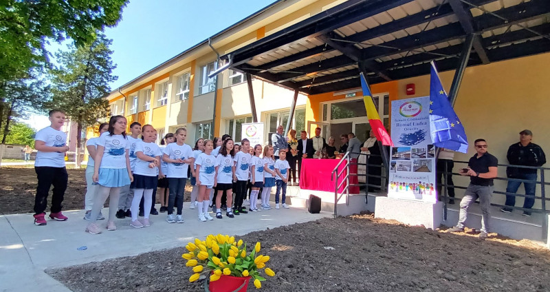 Un nou corp de clădire a fost inaugurat la Școala Gimnazială „Romul Ladea“ din Oravița 1 Corp nou Romul Ladea