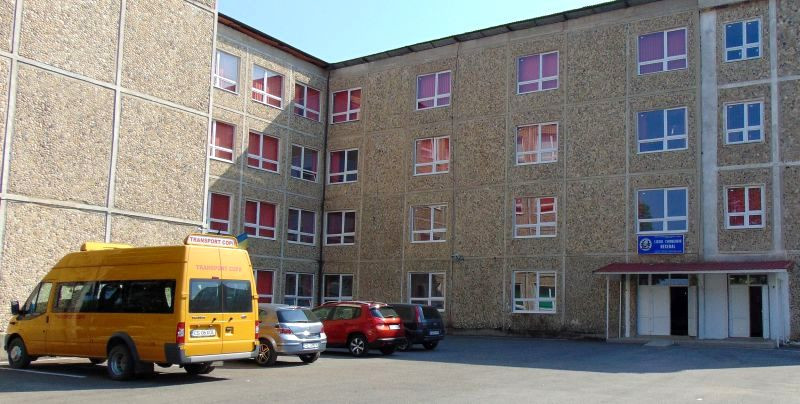 La Caransebeş, Liceul Tehnologic „Decebal” e pe Valul Renovării 1 liceu decebal