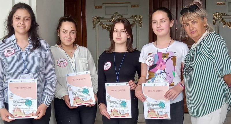 Patru eleve din Caraş-Severin au luat Premiul special la Olimpiada de la Focşani 1 olimpiada