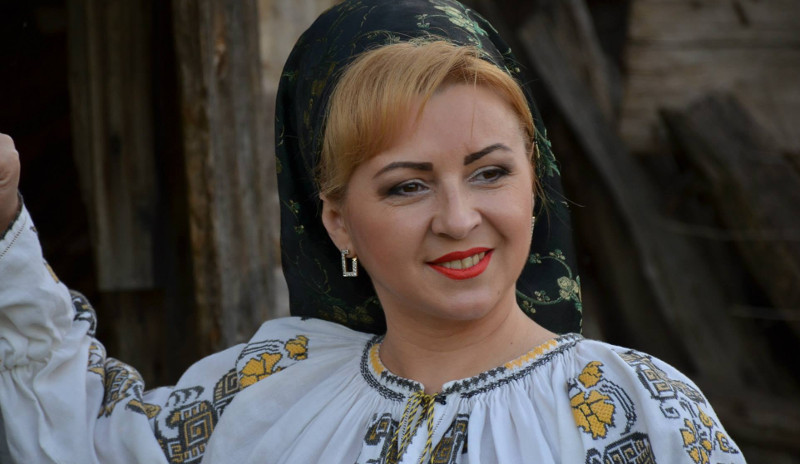 Reşiţenii din cartierul Câlnic se pregătesc de sărbătoare 1 camelia ceocu